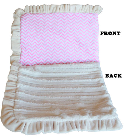 Luxurious Plush Pet Blanket Pink Chevron Full Size